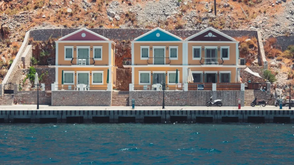 Three seaside tourist residences in Greece